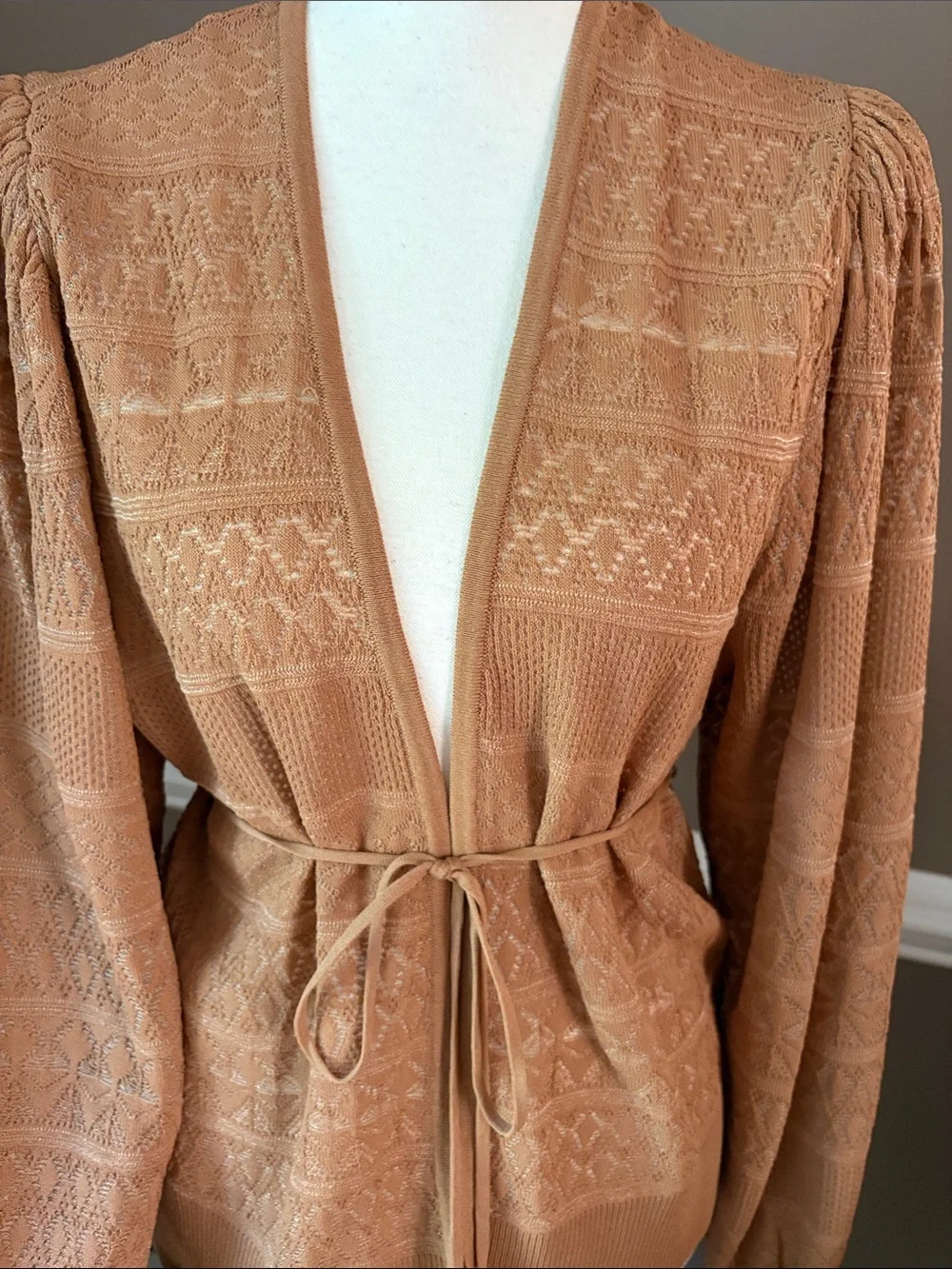 Express Textured Tie-Waist Cardigan in Camel